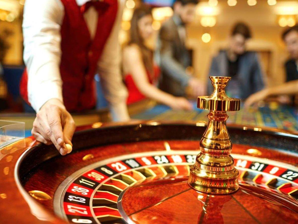 What are the odds of winning at online baccarat?